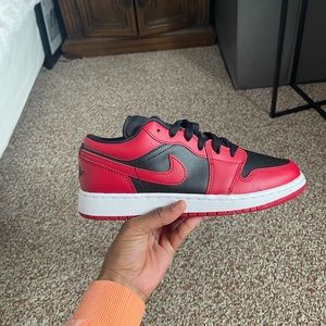 Air Jordan 1 low reverse bred